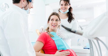 Schwangerschaft Zahnarzt Zahnpflege